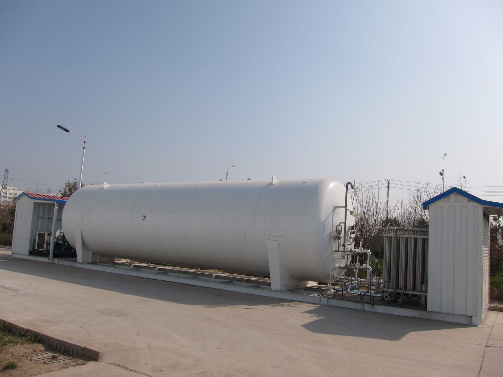 LNG储罐的阀门和管材的选择方式